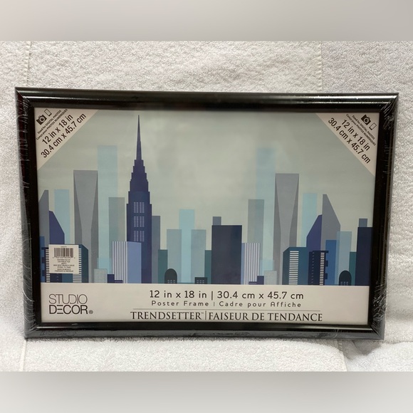 Set of 2 New and Sealed Black Poster Frames 12” x 18.” Studio Decor Trendsetter. - Picture 9 of 9